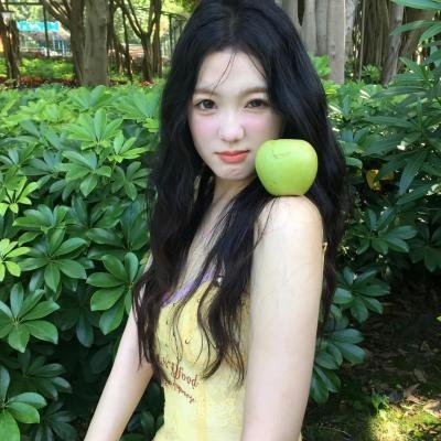 两个爱人和一只熊